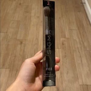 Sigma F03 Brush